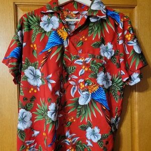 Mens or women's Hawaiian shirt Size Medium 😍 B1